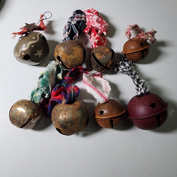 Rustic Bell Lot - Picture 4 of 4